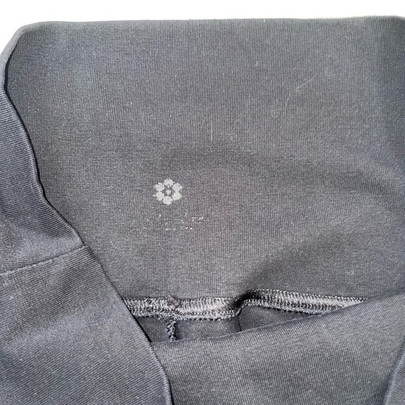 Black Maternity Leggings - Picture 2 of 7